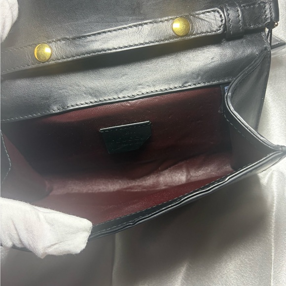 Gucci Black Leather Shoulder Bag - Picture 7 of 14